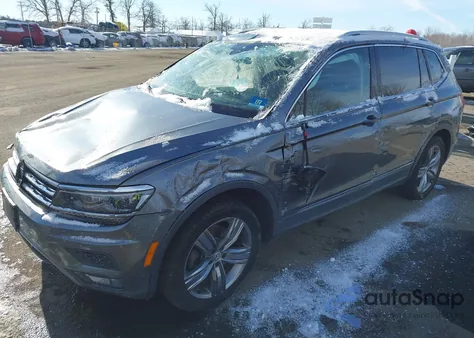 2019 Volkswagen Tiguan 2.0T Sel Premium/2.0T Sel Premium R-Line z USA, uszkodzony, nr VIN 3VV4B7AX8KM021518